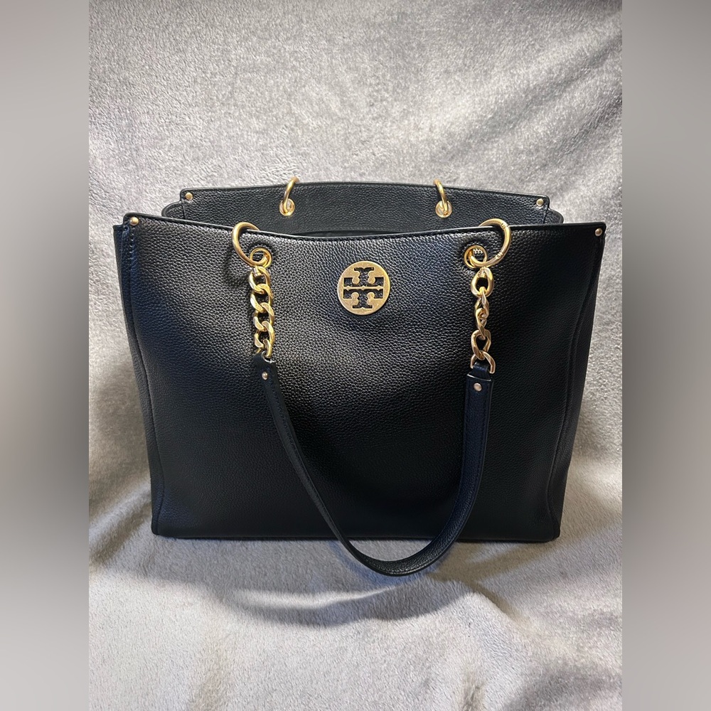 Tory Burch Everly Pebbled Leather Tote w/ Gold Hardware NWOT - Picture 4 of 16